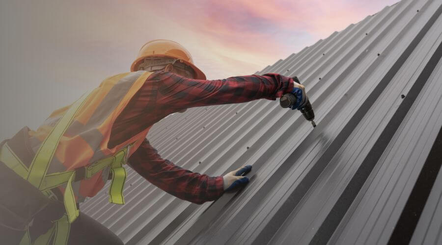 Professional gutter cleaning in Ratliff City, OK